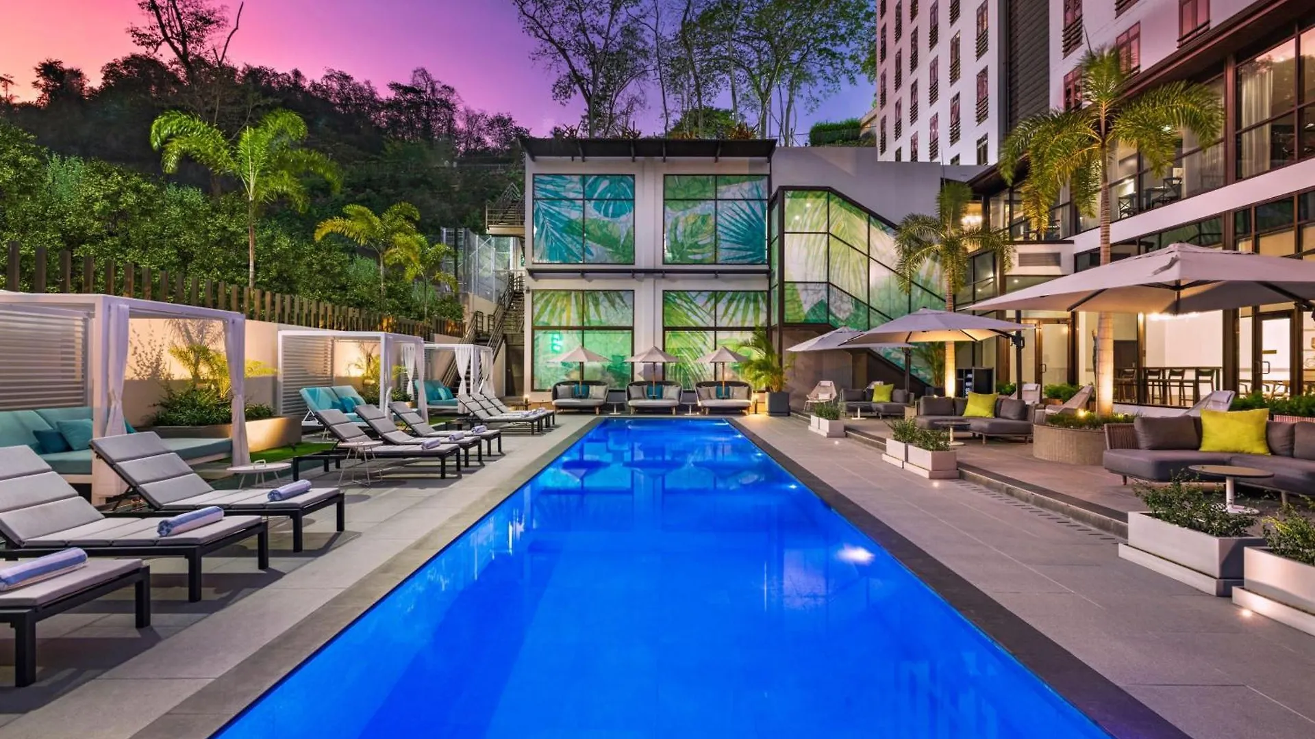 Hotel The Brix Autograph Collection Belmont 4*,  Trinidad y Tobago