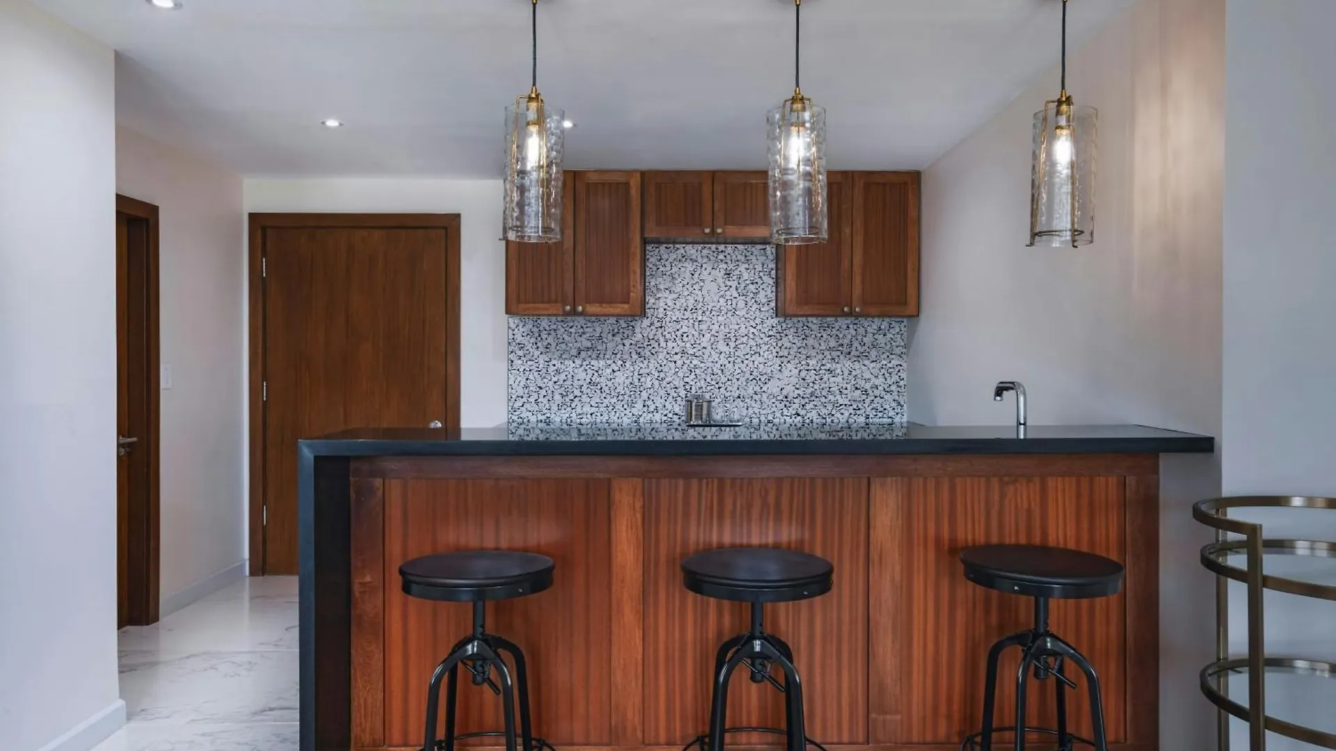 Hotel The Brix Autograph Collection Belmont 4*,  Trinidad y Tobago